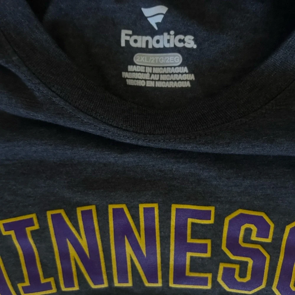 Fanatics Dark Gray Minnesota Tee with Purple and Gold Accents Men’s Size XXL - Picture 6 of 6